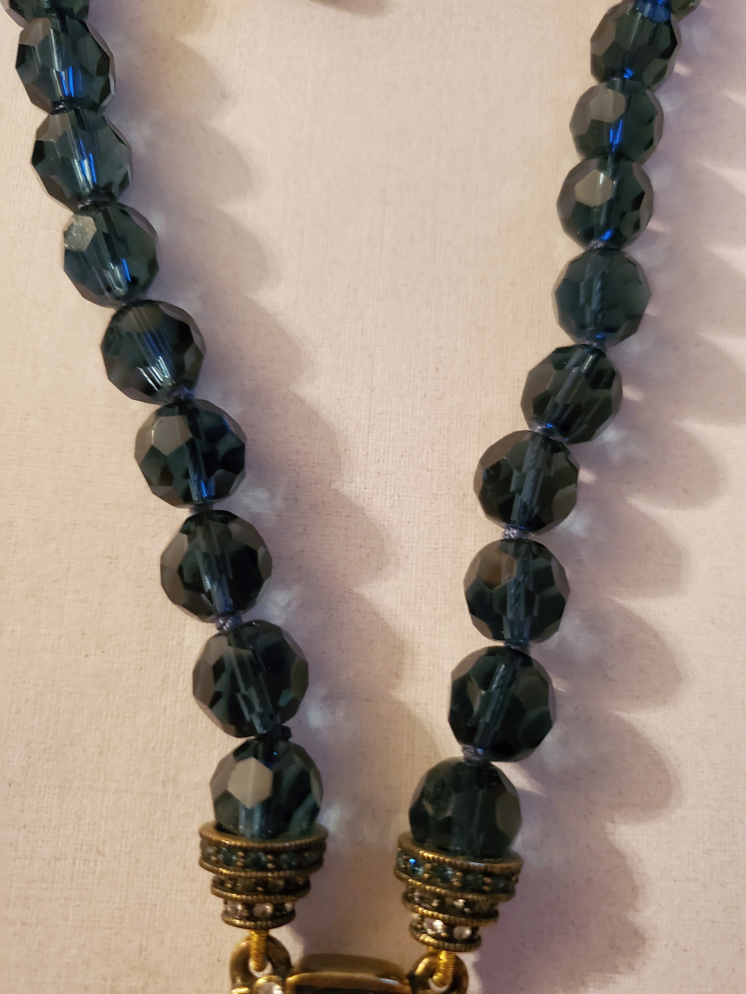 Heidi Daus Cross Necklace Pre Owned Two Sisters Antiques Collectibles