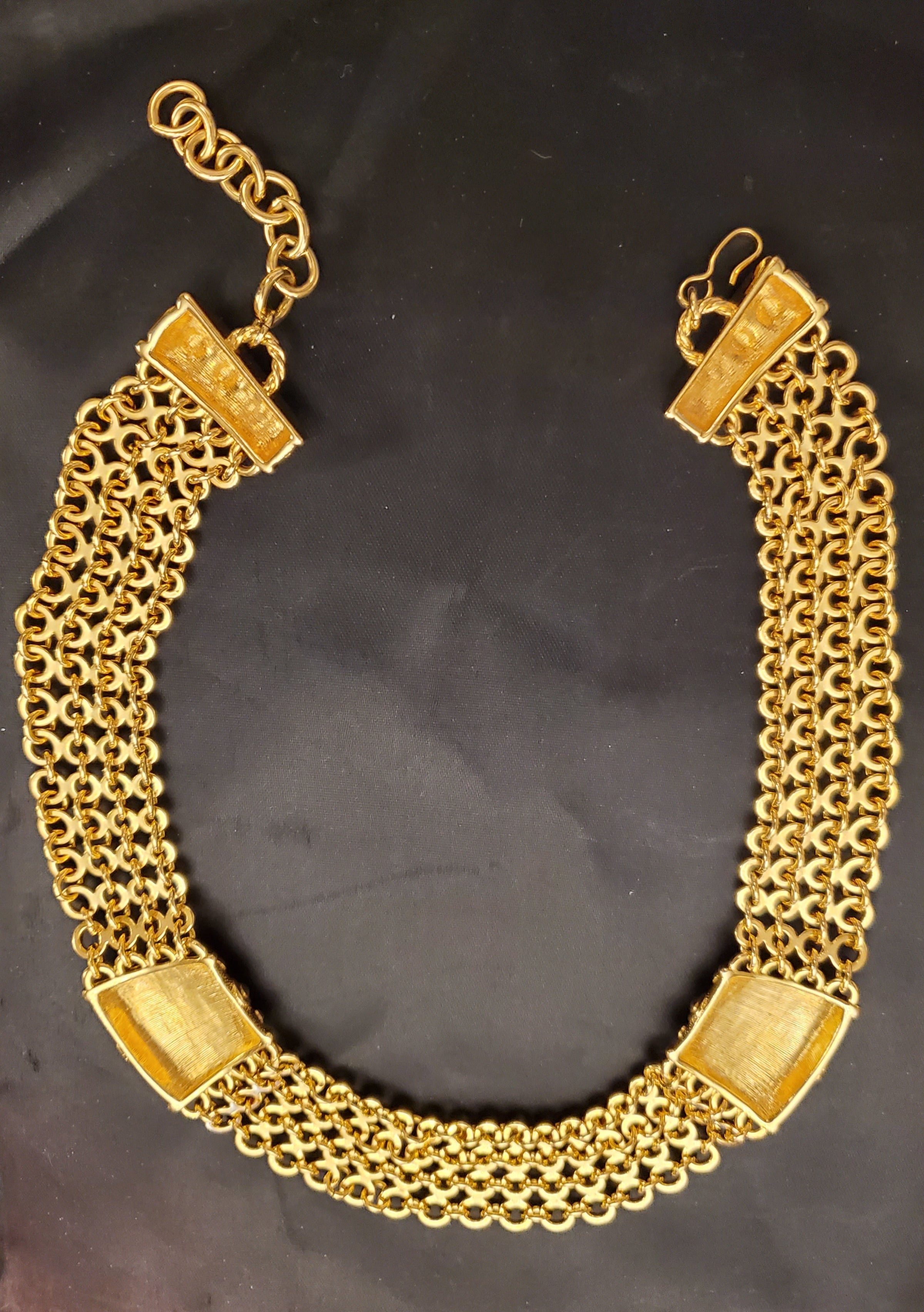Monet gold shop necklace choker